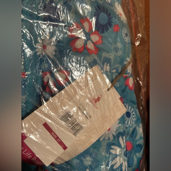 Rugged Bear Little Girls' Floral Printed Puffer Coat/Jacket 2T NWT - Picture 2 of 6